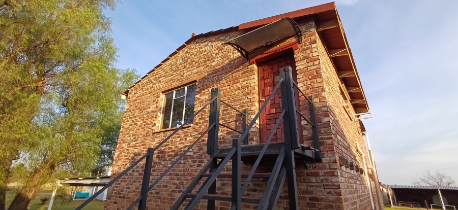 7 Bedroom Property for Sale in Harpington A H North West